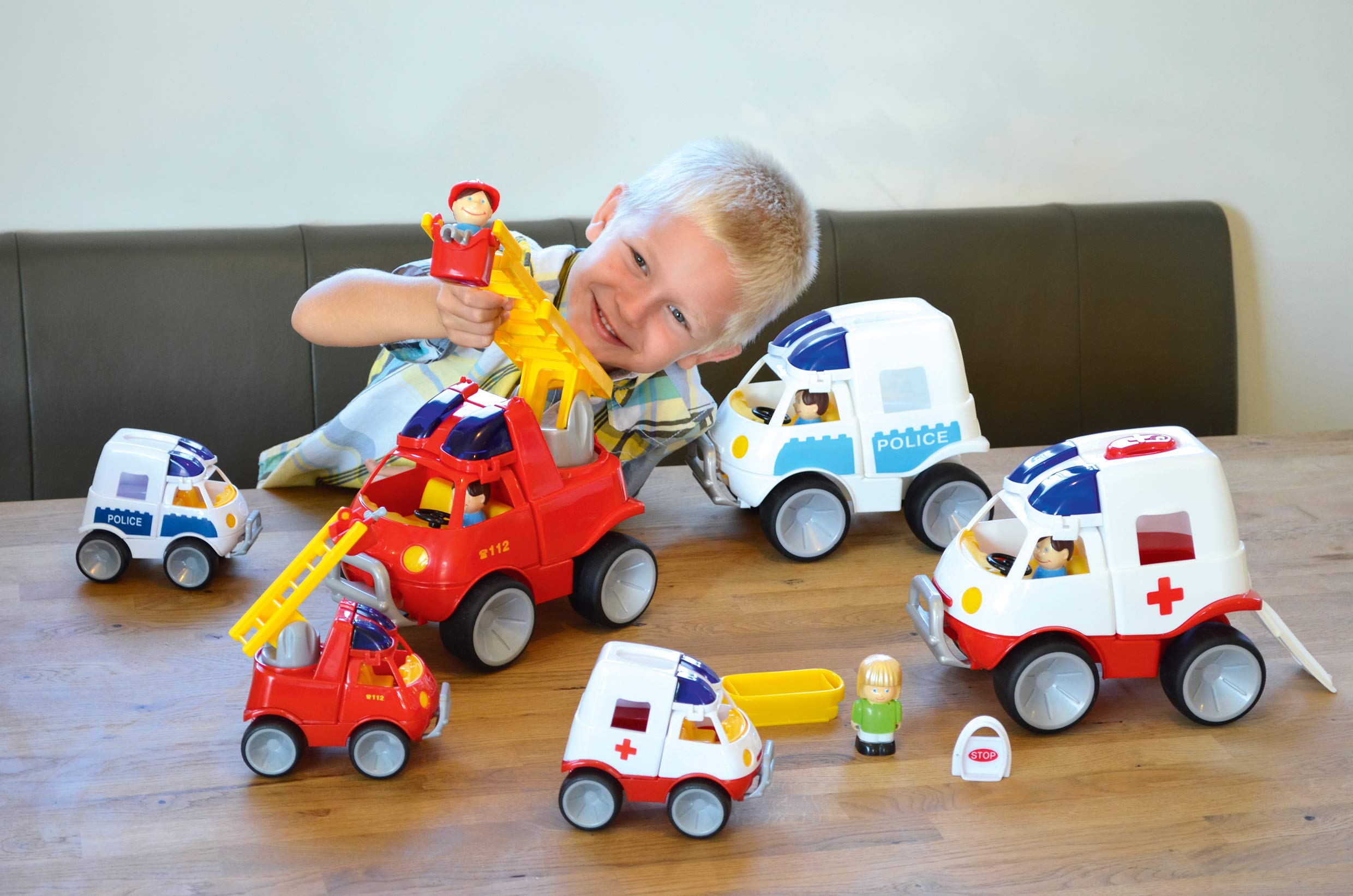 gowi-regowi-baby-sized-ambulanz-einsatzfahrzeug-14-cm image 2