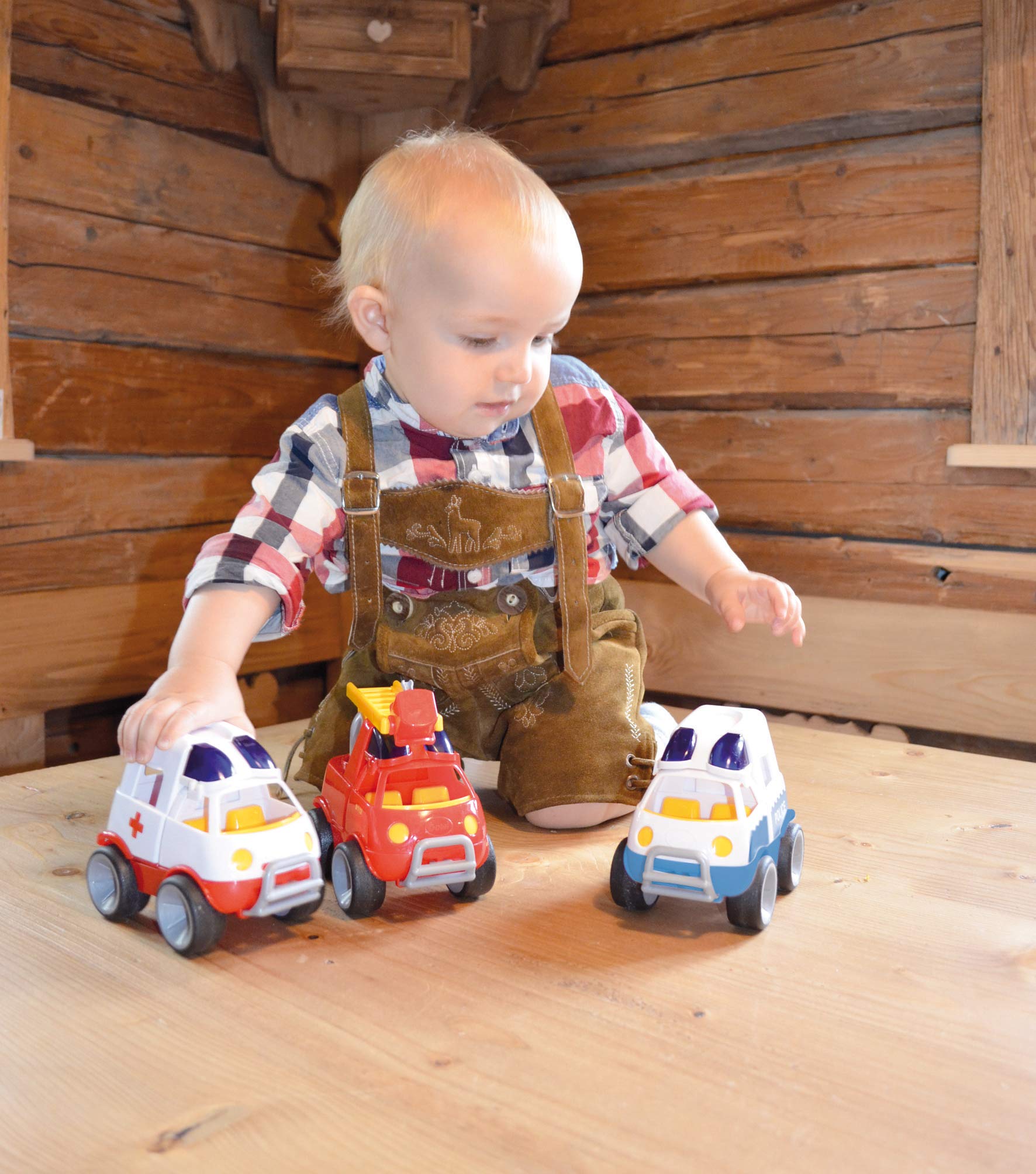 gowi-regowi-baby-sized-ambulanz-einsatzfahrzeug-14-cm image 3