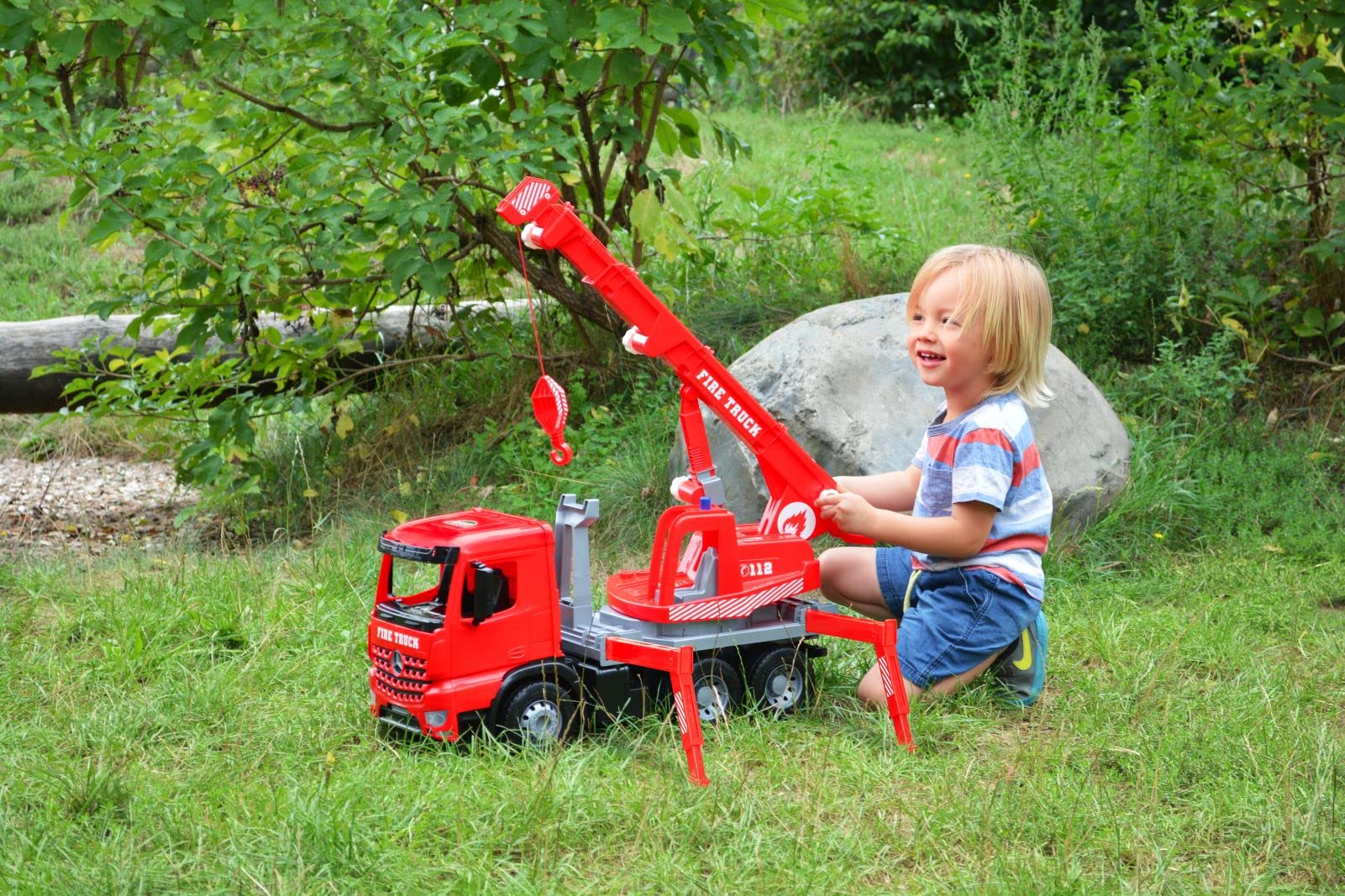 lena-starke-riesen-kranwagen-actros-feuerwehr-70-cm-ab-3-jahren image 7